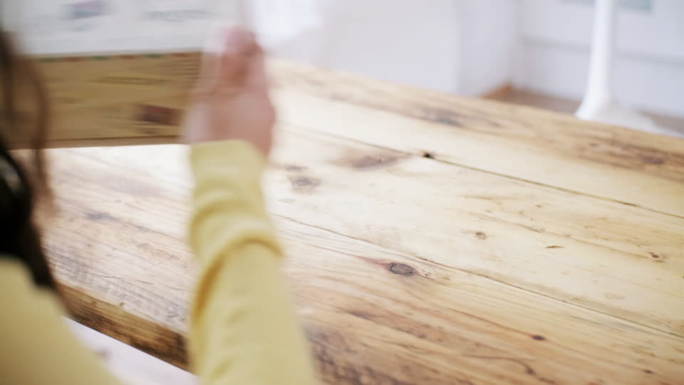 Handheld Slow - Down Right