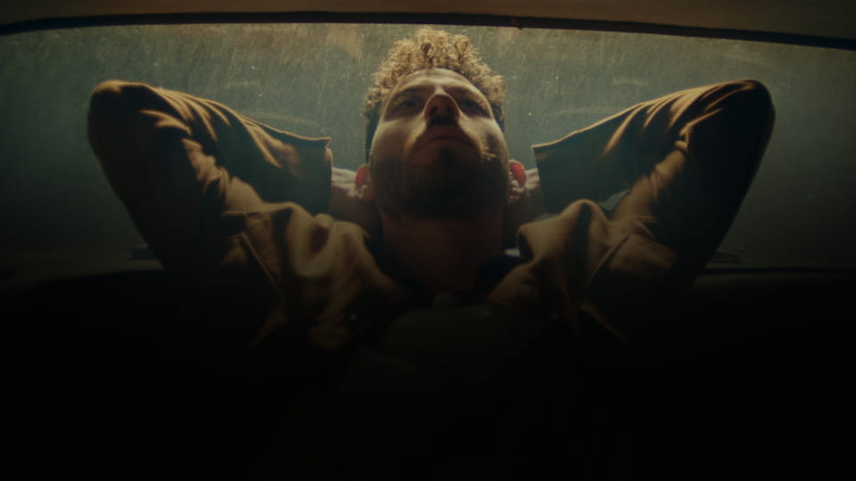 Overlay - Black Bottom Fade