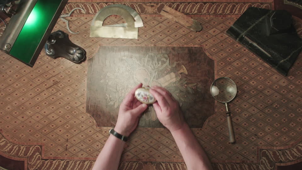 Handheld Slow - Down Left