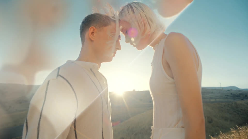 Prism - Left / Right